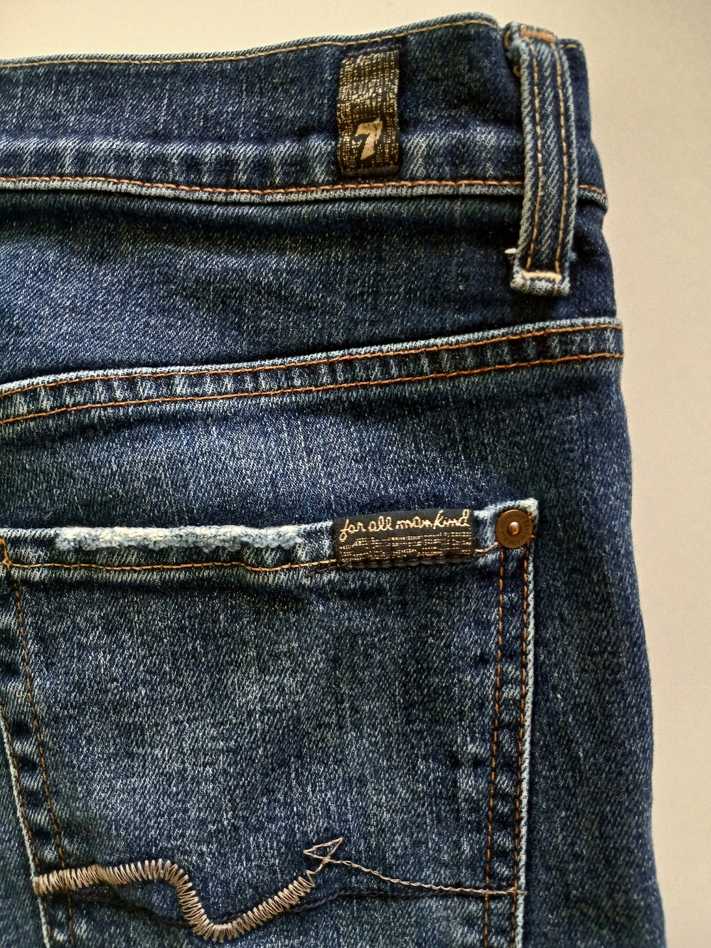 7 For All Mankind Distressed Deep Indigo Jeans Size 34 - Picture 10 of 13
